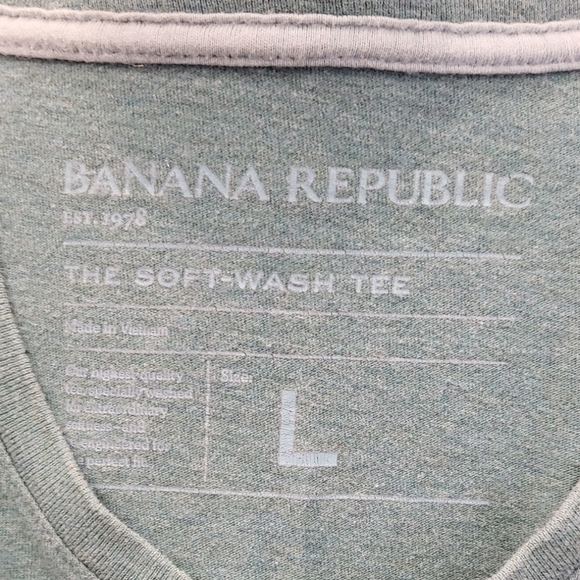 BANANA REPUBLIC Green Tshirt - Picture 3 of 4